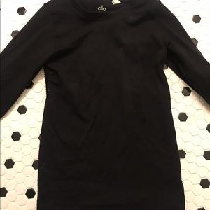 Black alo yoga stretchy long sleeve top with mesh